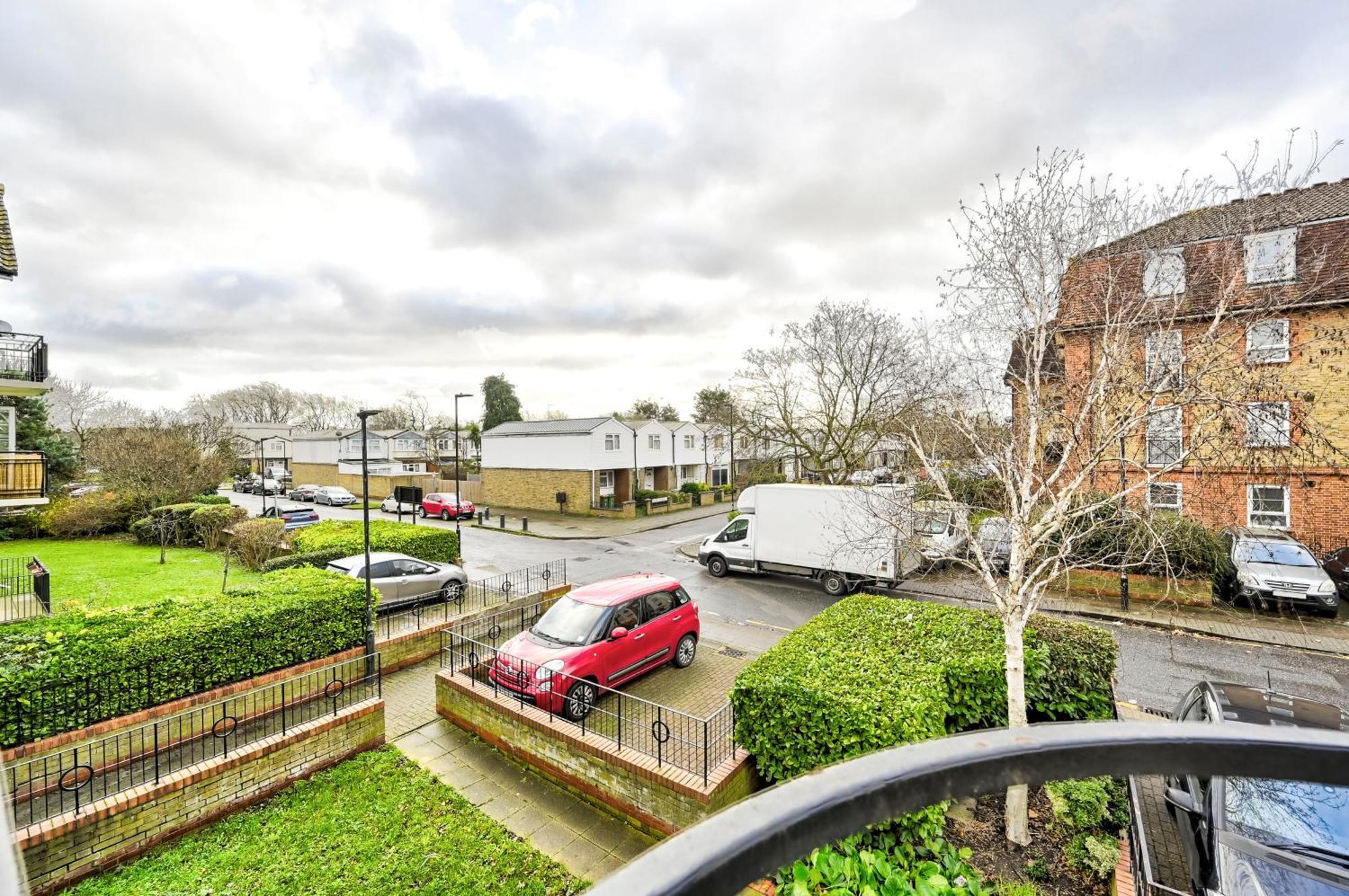 Cosy 1-Bed E15, Sleeps 4, 1 Min From Tube Station Near O2 Arena Lägenhet London Exteriör bild